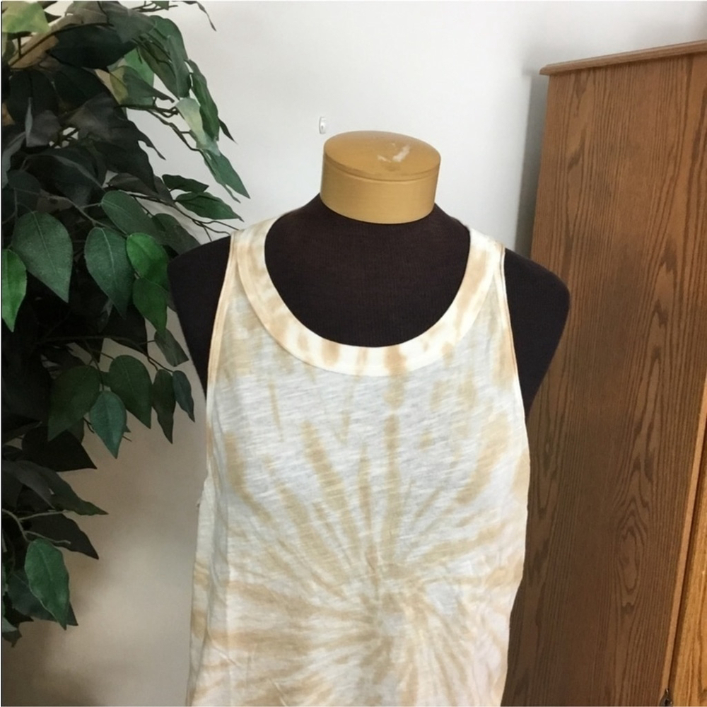 SO sleeveless muscle tank Woman’s Juniors size XXL tan & white spiral pa… - Picture 4 of 13